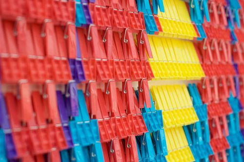 Plentyofcolour_pegs4